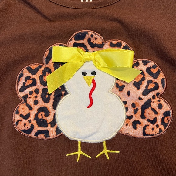 Brown Turkey Top and Leopard Pants Set - Picture 3 of 6